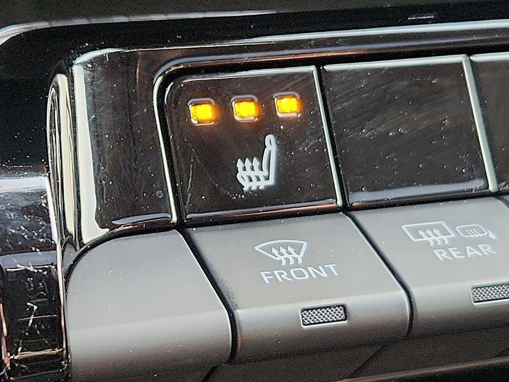 Used 2025 Toyota Prius image 25