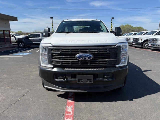New 2026 Ford F550 4x4 SuperCab Super Duty image 3