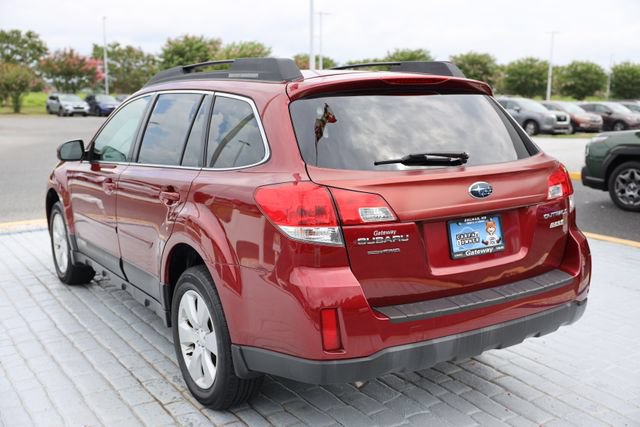Used 2012 Subaru Outback 2.5i Premium w/ All-Weather Pkg AWD/4WD image 3