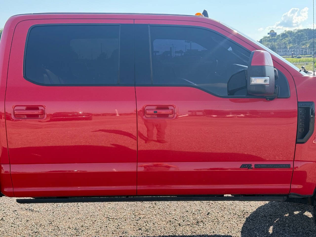 Used 2019 Ford F250 Lariat w/ Lariat Ultimate Package AWD/4WD image 9