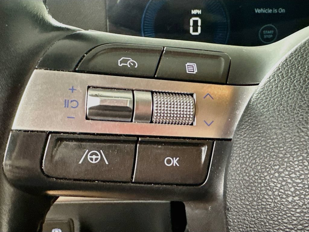 Used 2024 Hyundai Kona SEL FWD image 22