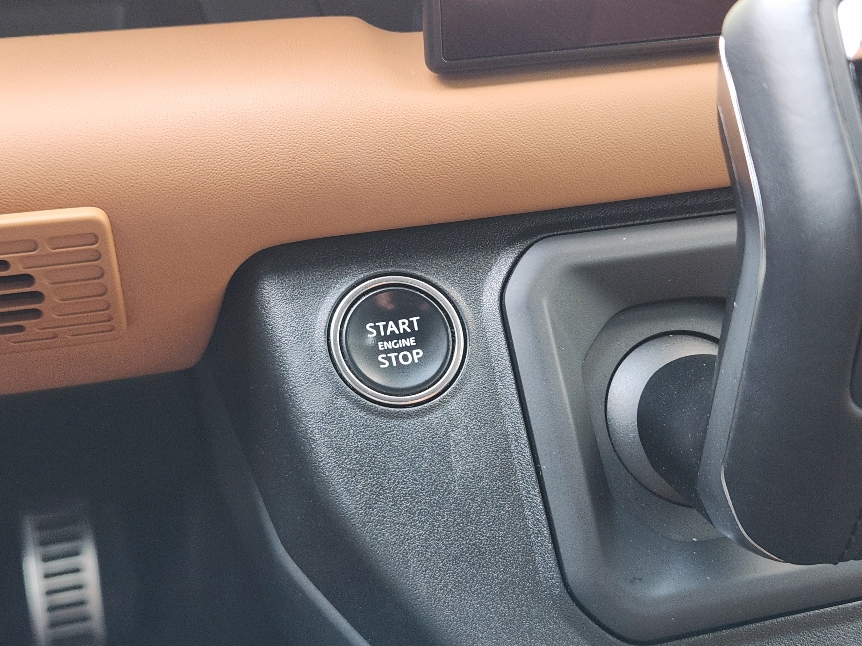 Certified 2023 Land Rover Defender 130 X AWD/4WD image 21