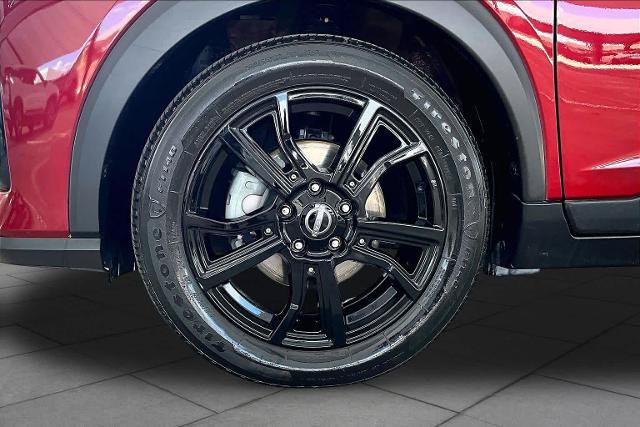 Certified 2023 Nissan Kicks SR w/ SR Premium Package FWD image 11