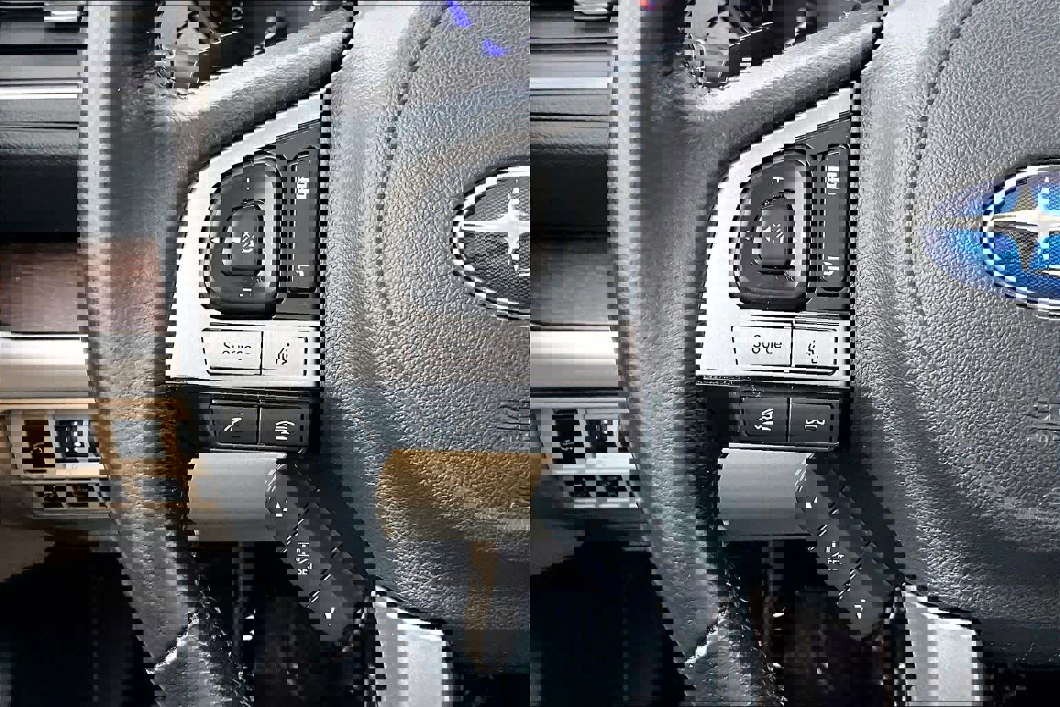 Used 2015 Subaru Outback 2.5i Limited image 23