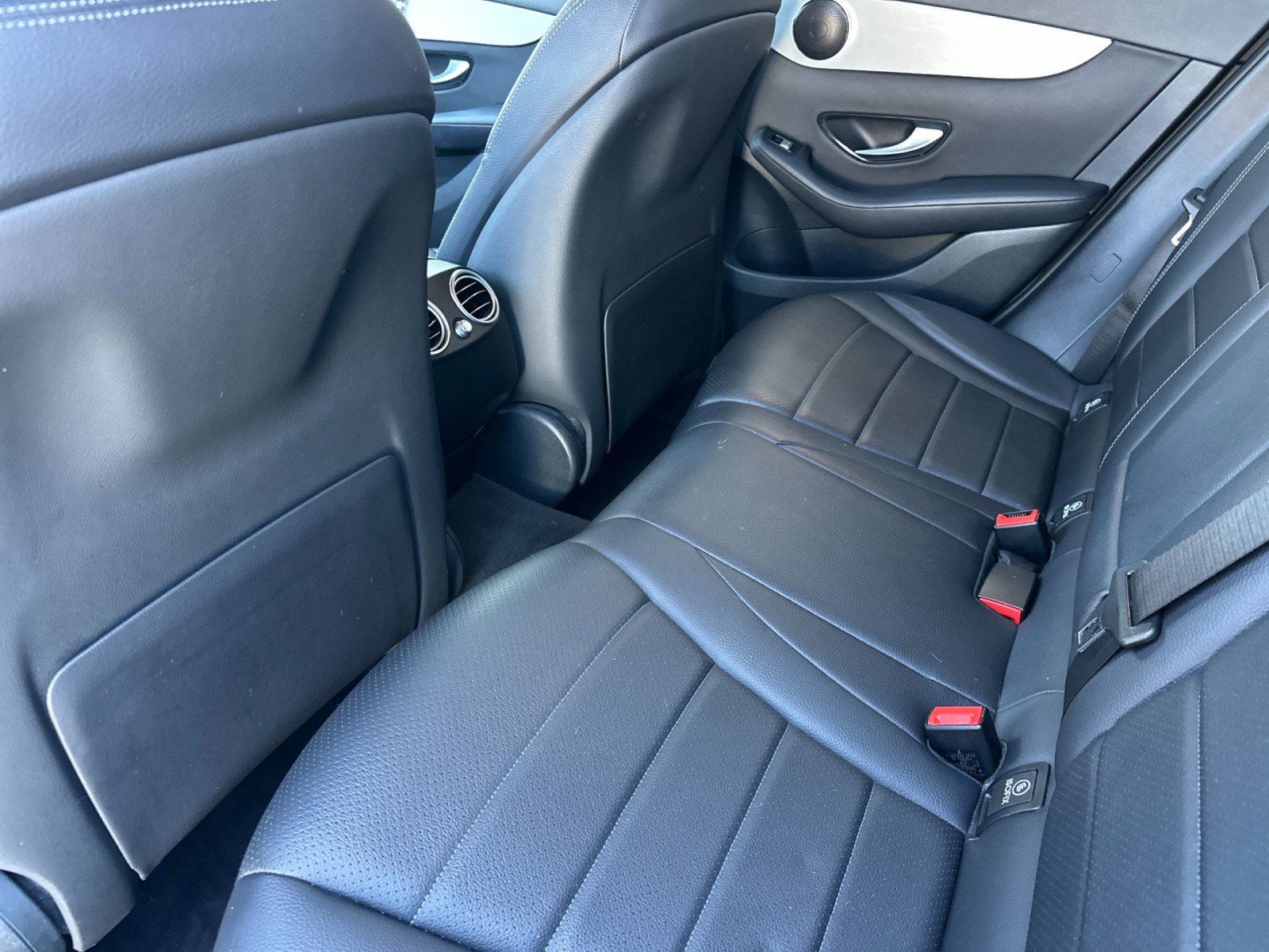 Used 2022 Mercedes-Benz GLC 300 4MATIC image 13