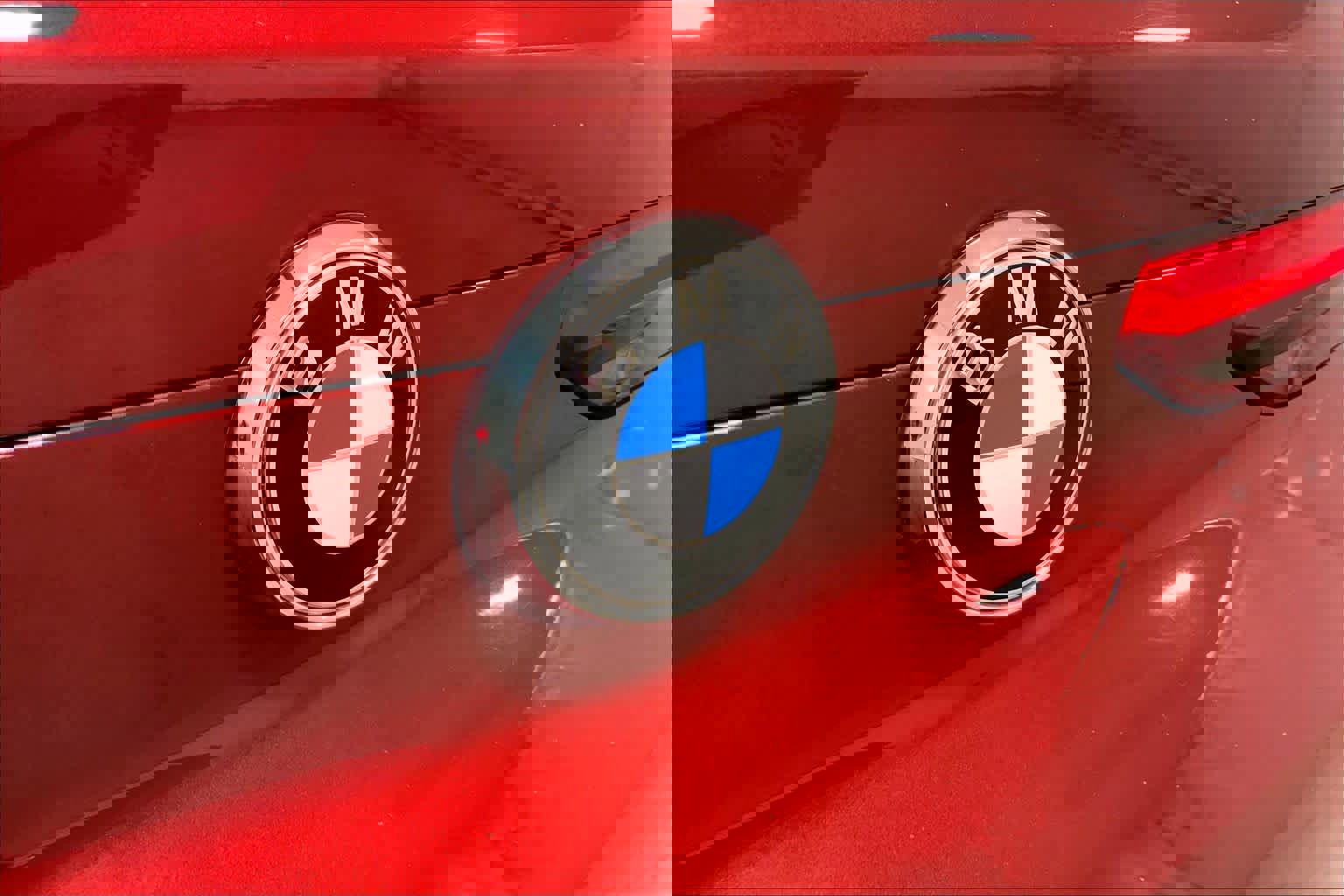 Used 2021 BMW X6 xDrive40i w/ Premium Package image 29