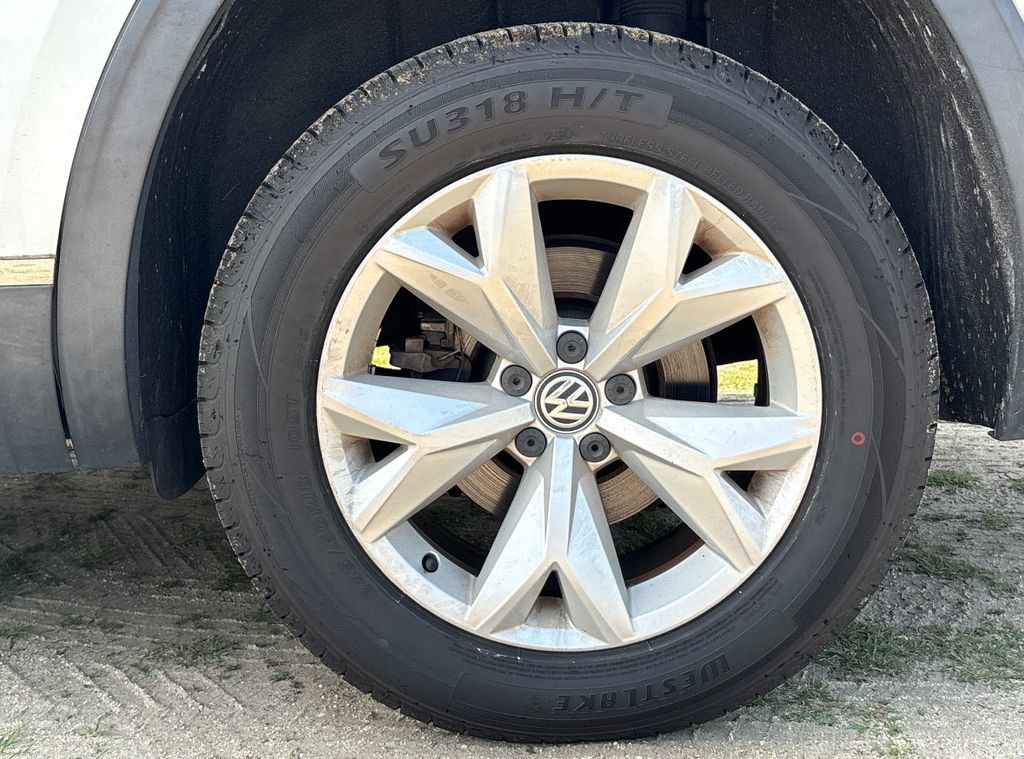 Used 2018 Volkswagen Atlas SEL AWD/4WD image 15