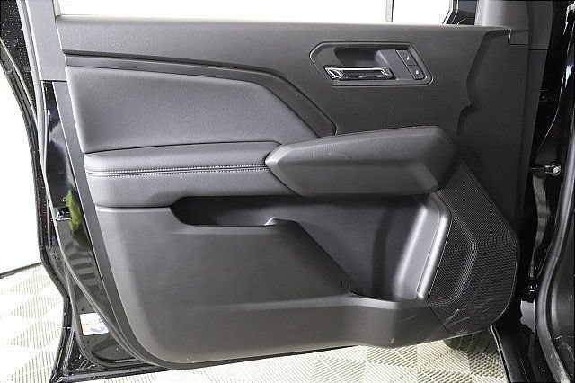 New 2025 Chevrolet Colorado LT w/ LT Convenience Package RWD image 12