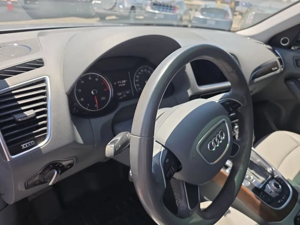 Used 2016 Audi Q5 2.0T Premium Plus w/ Technology Package AWD/4WD image 24