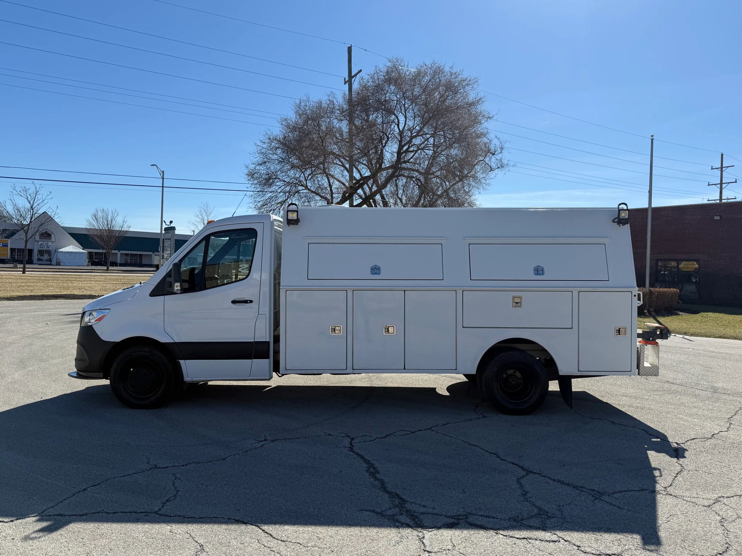 Used 2019 Mercedes-Benz Sprinter 170 w/ Chrome Grille Package image 6