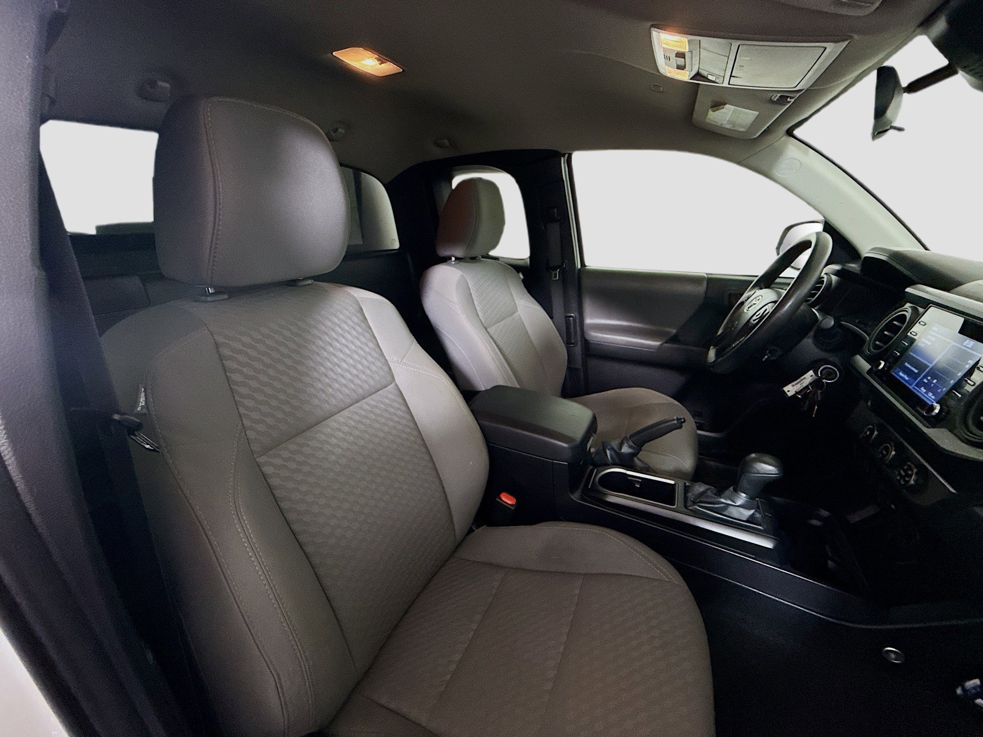 Used 2022 Toyota Tacoma SR image 28