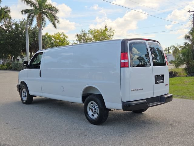 New 2026 GMC Savana 3500 Extended w/ Driver Convenience Package RWD image 4