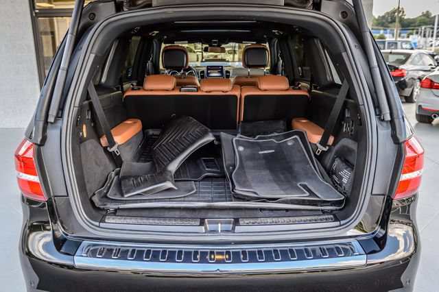 Used 2018 Mercedes-Benz GLS 550 4MATIC w/ Offroad Package image 11