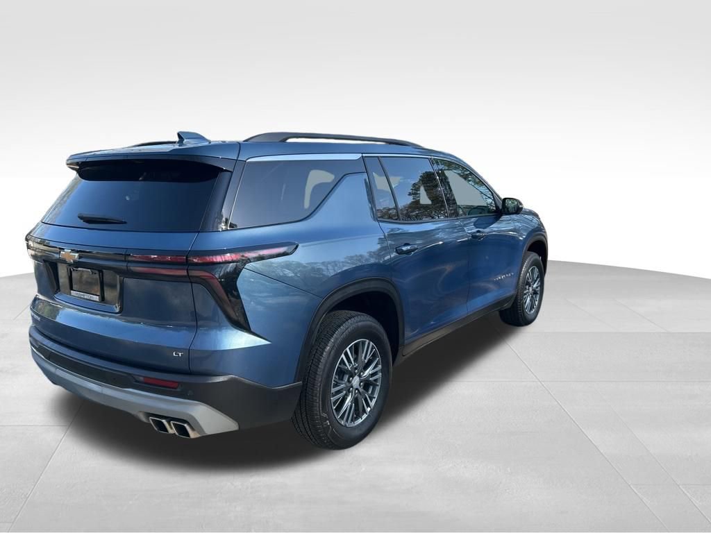 Used 2024 Chevrolet Traverse LT w/ Trailering Package image 5