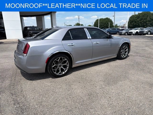 Used 2018 Chrysler 300 S w/ 300S Premium Group RWD image 12