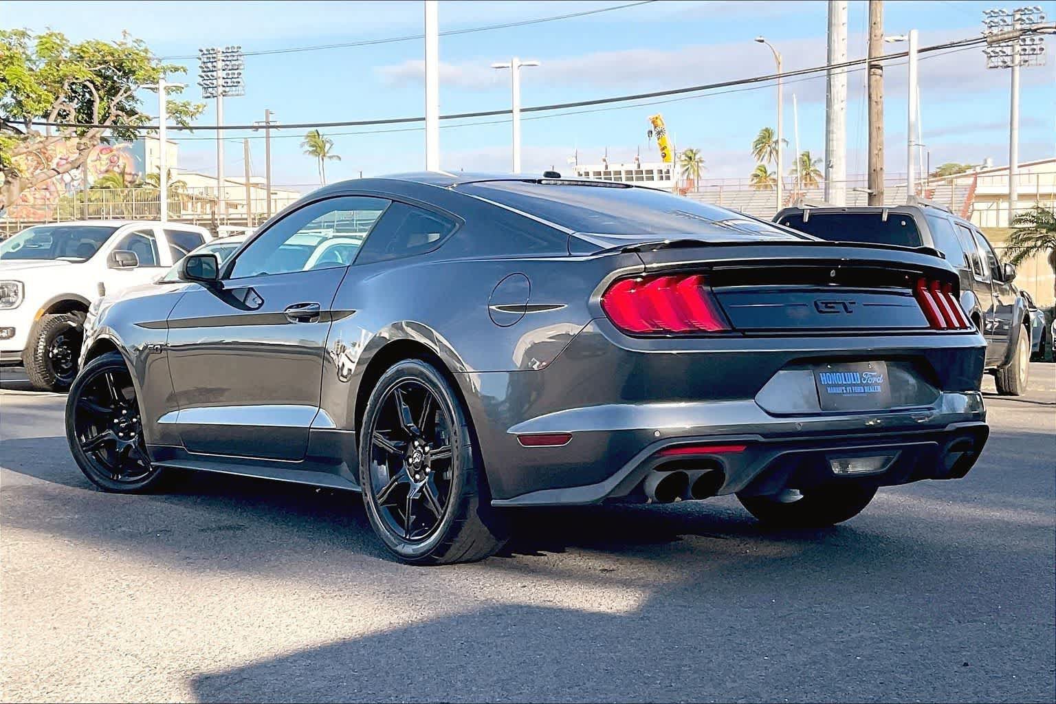 Used 2020 Ford Mustang GT w/ Black Accent Package RWD image 4