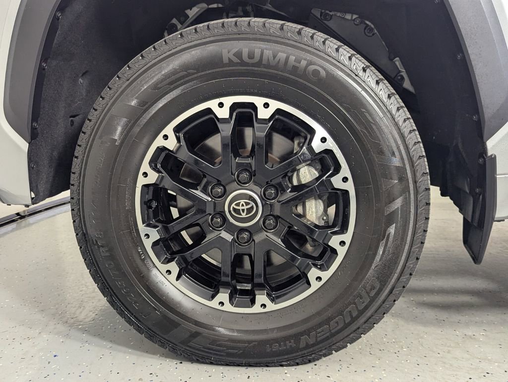 Used 2022 Toyota Tundra SR5 w/ TRD Off-Road Premium Package AWD/4WD image 11