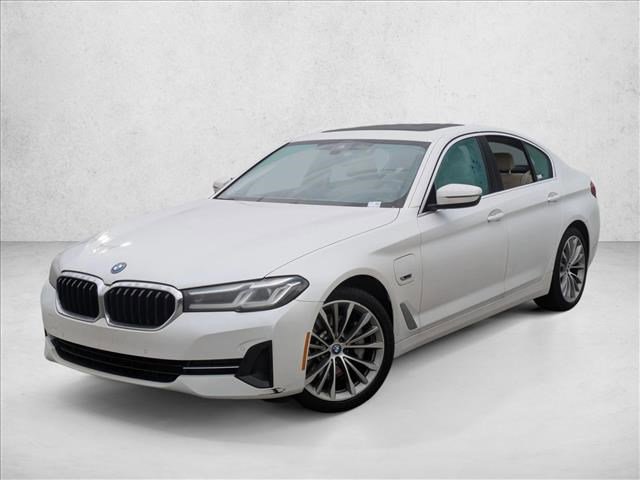 Used 2023 BMW 530e xDrive w/ Convenience Package image 1