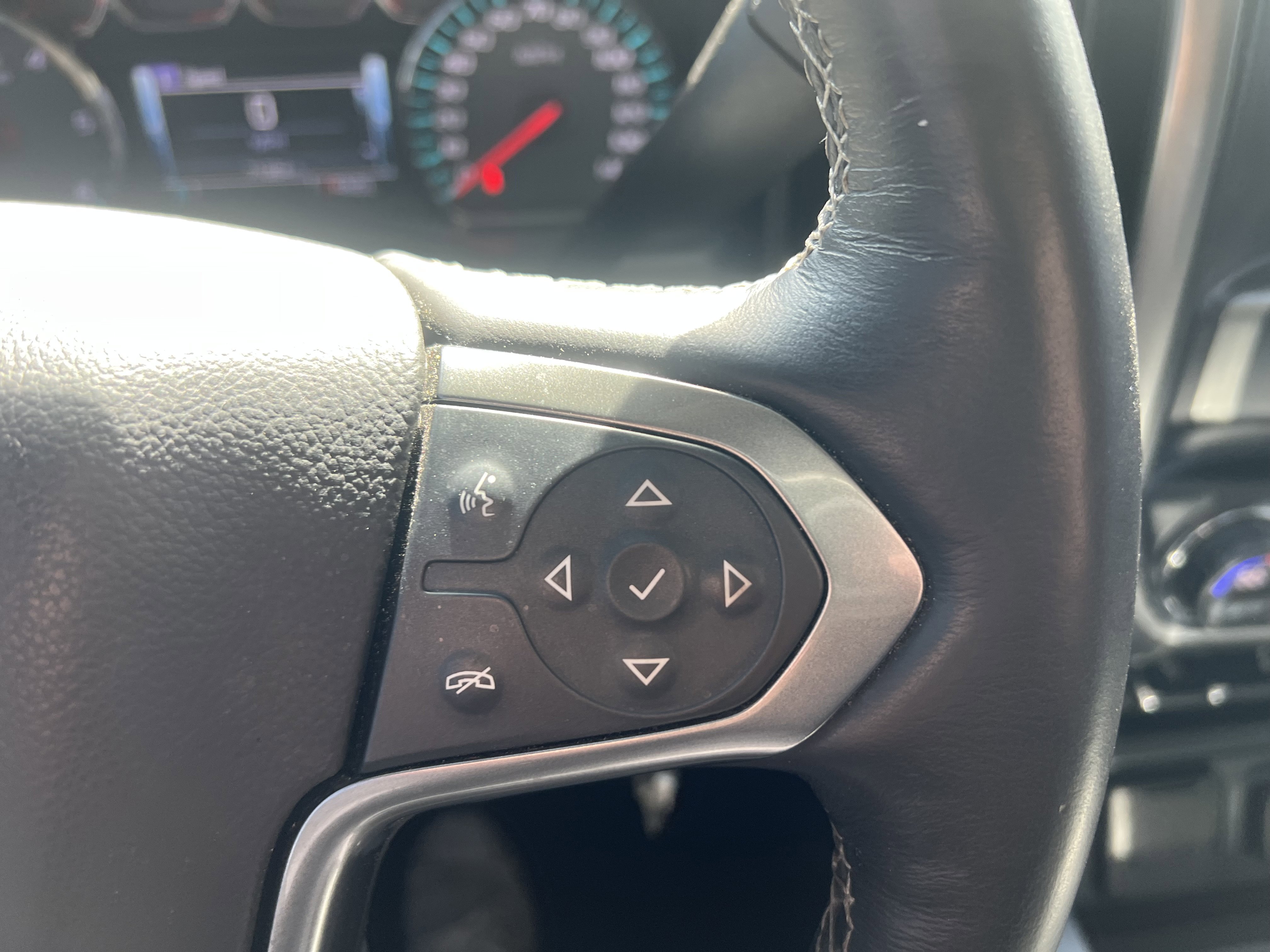 Used 2017 Chevrolet Silverado 1500 LTZ Z71 w/ LTZ Plus Package image 19