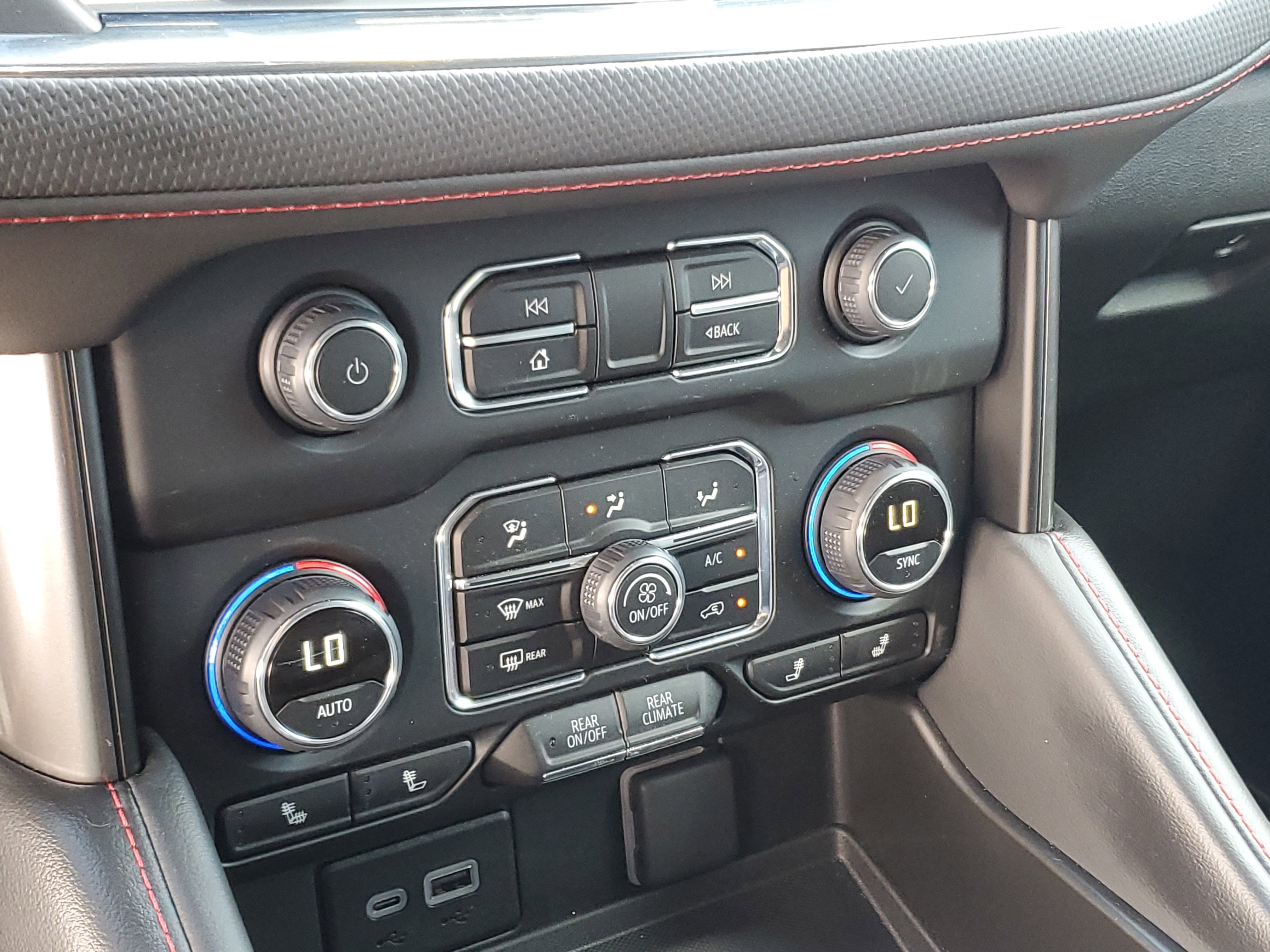 Used 2024 Chevrolet Tahoe RST RWD image 29