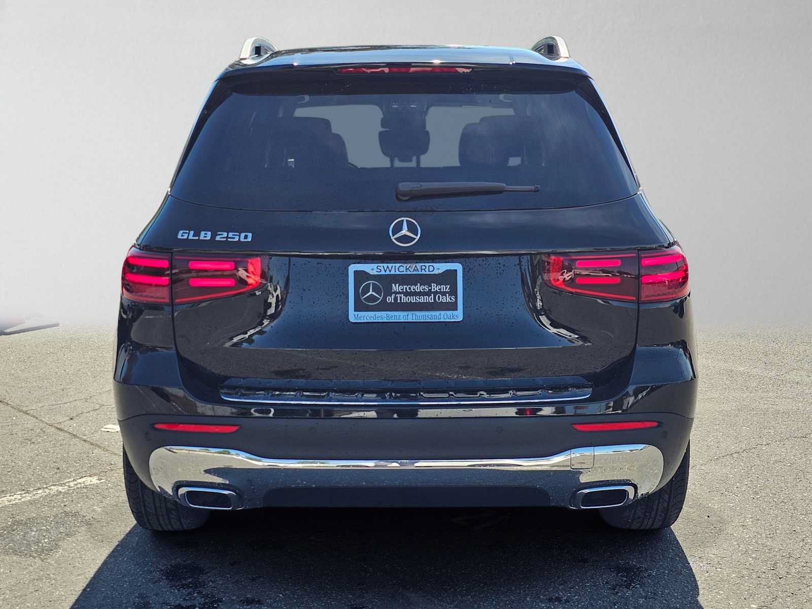 New 2026 Mercedes-Benz GLB 250 image 4