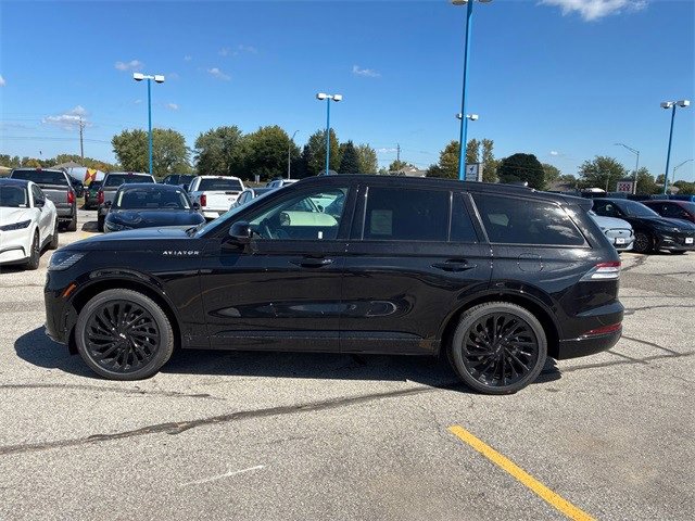 New 2025 Lincoln Aviator Reserve w/ Equipment Group 201A image 8