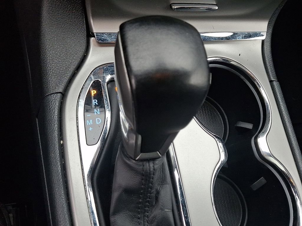 Used 2020 Jeep Grand Cherokee Limited w/ Luxury Group II image 16