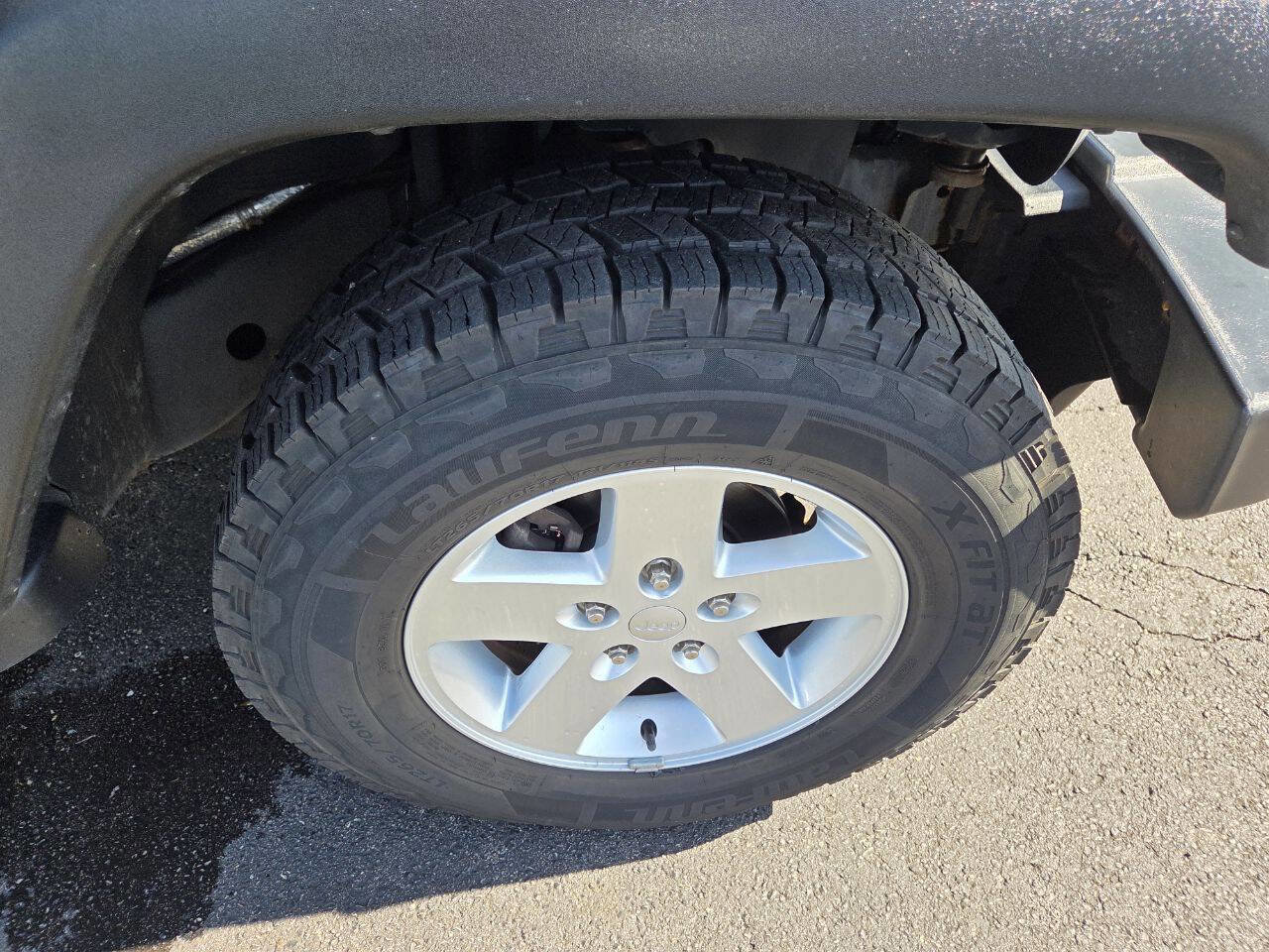 Used 2017 Jeep Wrangler Unlimited Sport w/ Quick Order Package 24S image 10