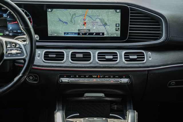 Used 2021 Mercedes-Benz GLS 450 4MATIC image 23