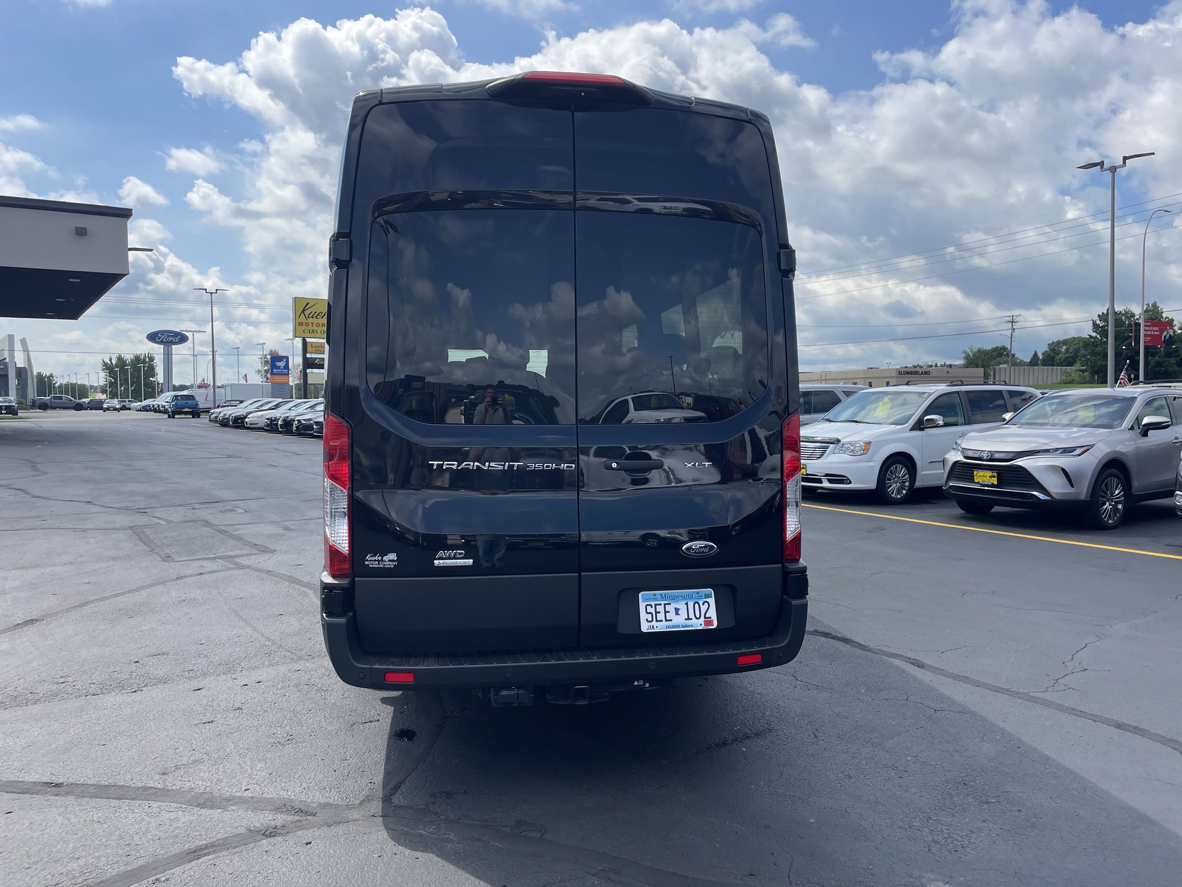 Used 2025 Ford Transit 350 XLT image 6