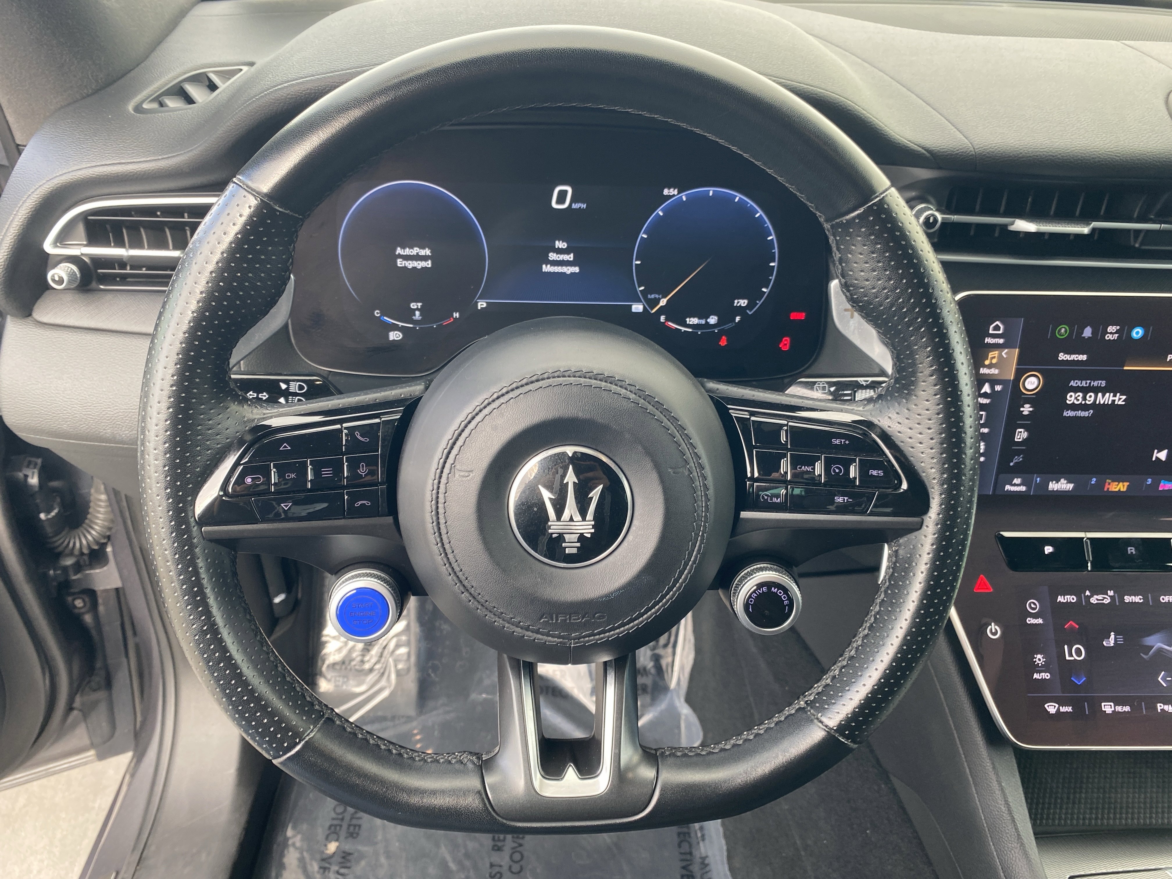 Used 2024 Maserati Grecale GT image 25