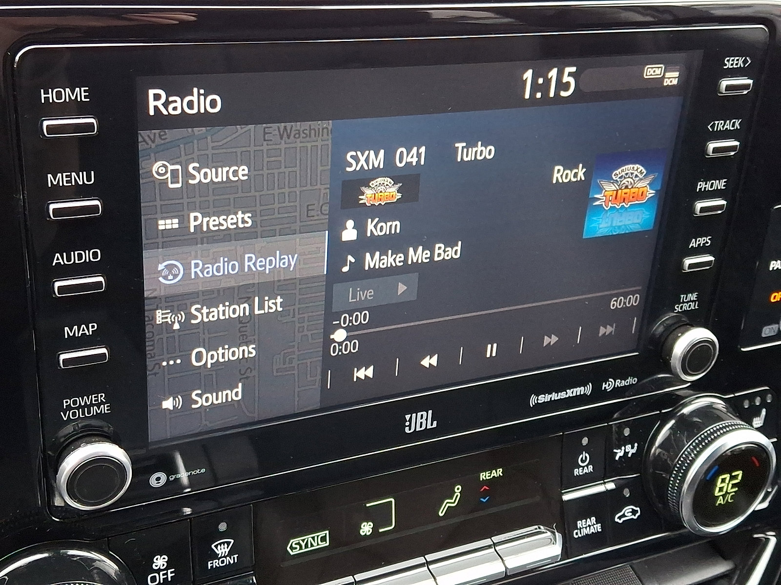 Used 2020 Toyota Highlander Limited image 19