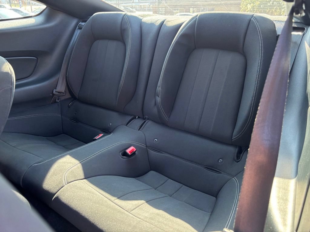 Used 2019 Ford Mustang Coupe RWD image 19
