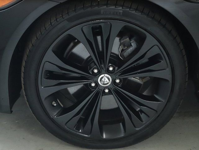 Used 2024 Jaguar XF R-Dynamic SE image 37