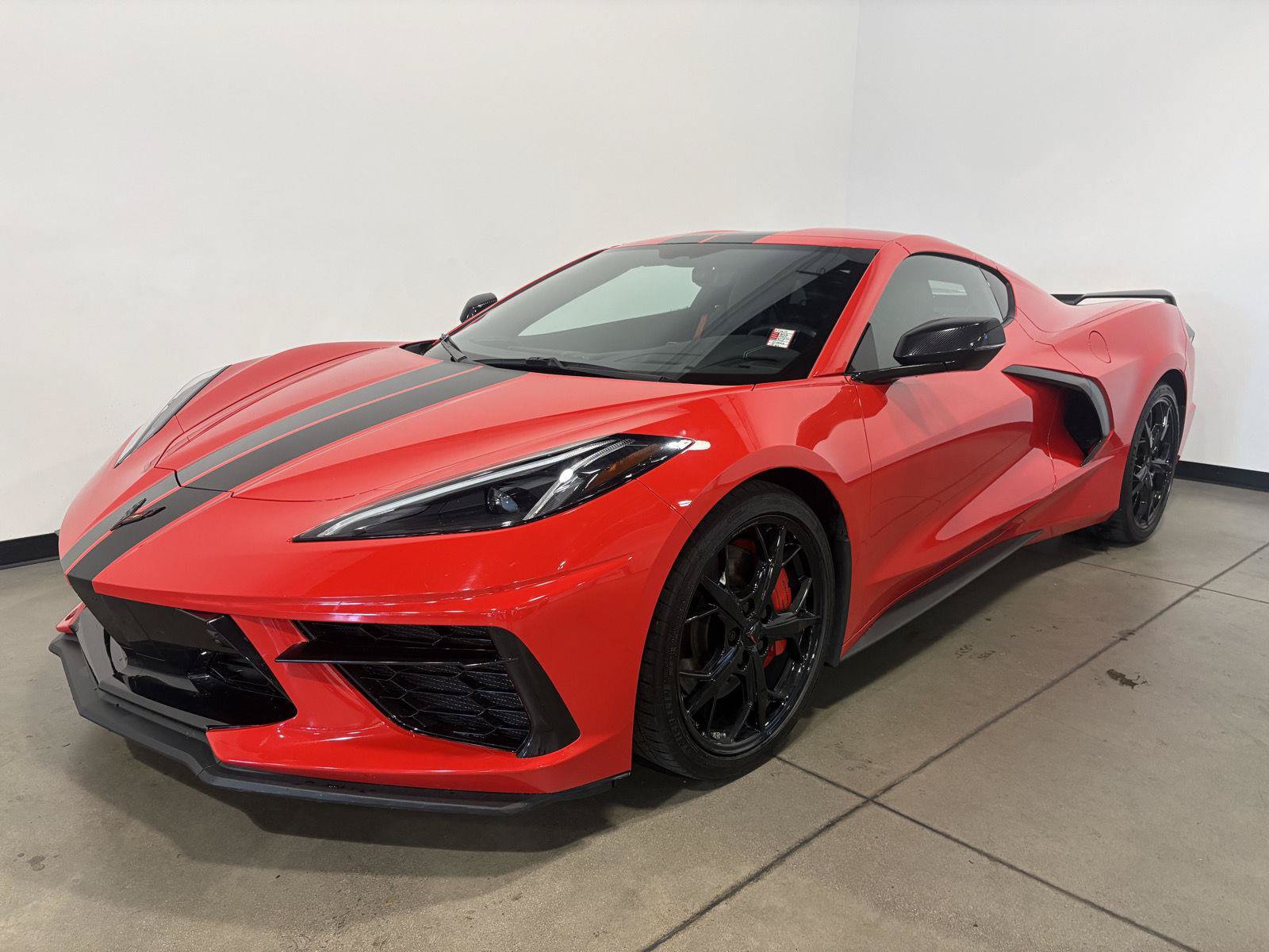 Used 2022 Chevrolet Corvette Stingray Preferred Cpe w/ Z51 Performance Package RWD image 8