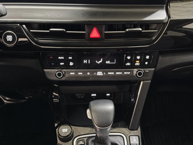 Used 2025 Kia Seltos S image 32