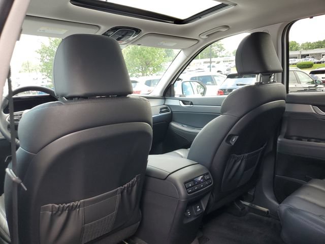 Used 2022 Hyundai Palisade SEL w/ Premium Package FWD image 11