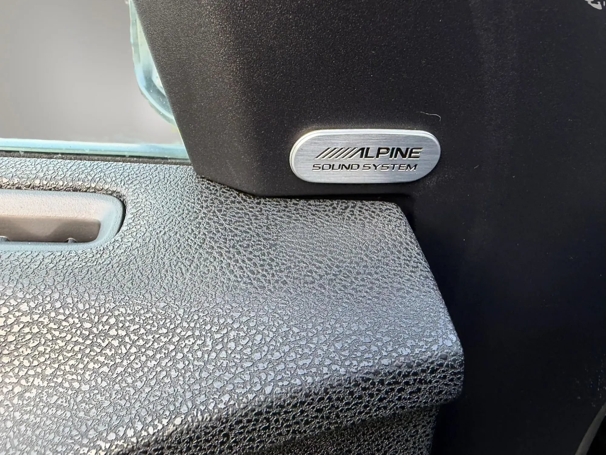 Used 2019 Dodge Charger SXT AWD/4WD image 13