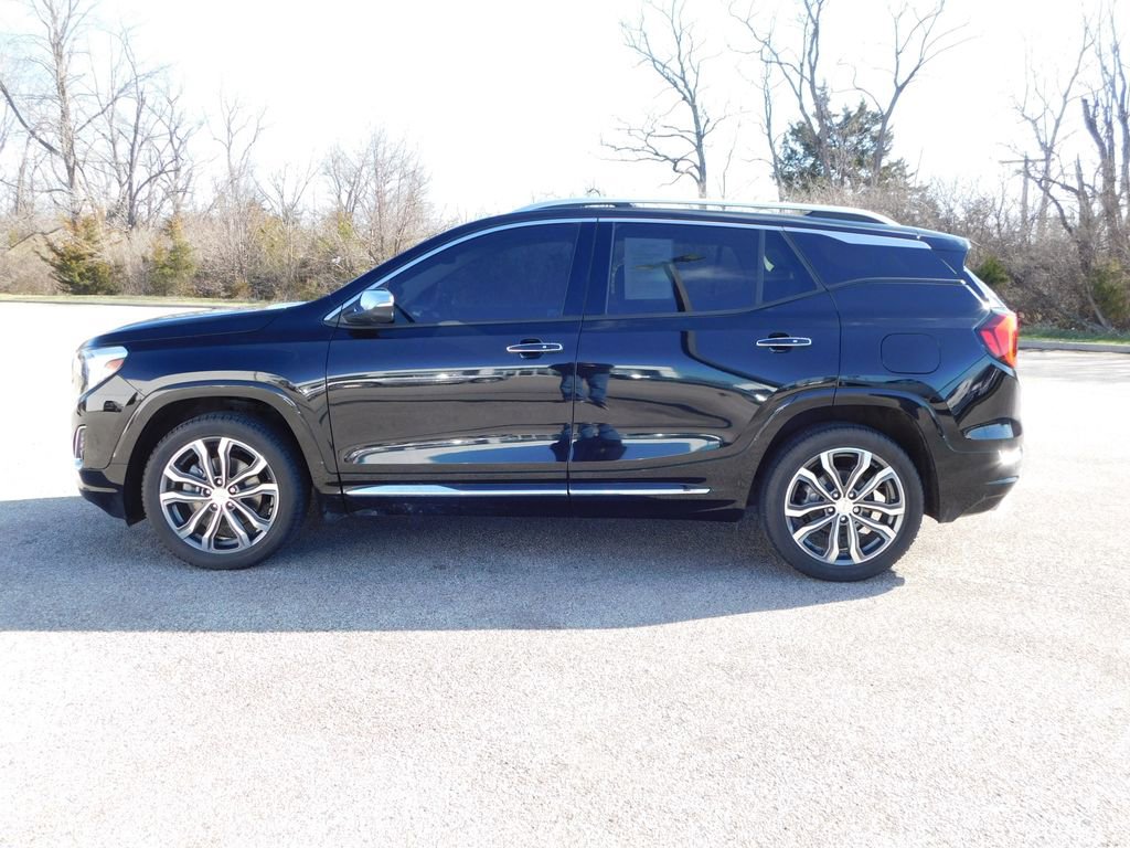 Used 2020 GMC Terrain Denali w/ Denali Premium Package image 6