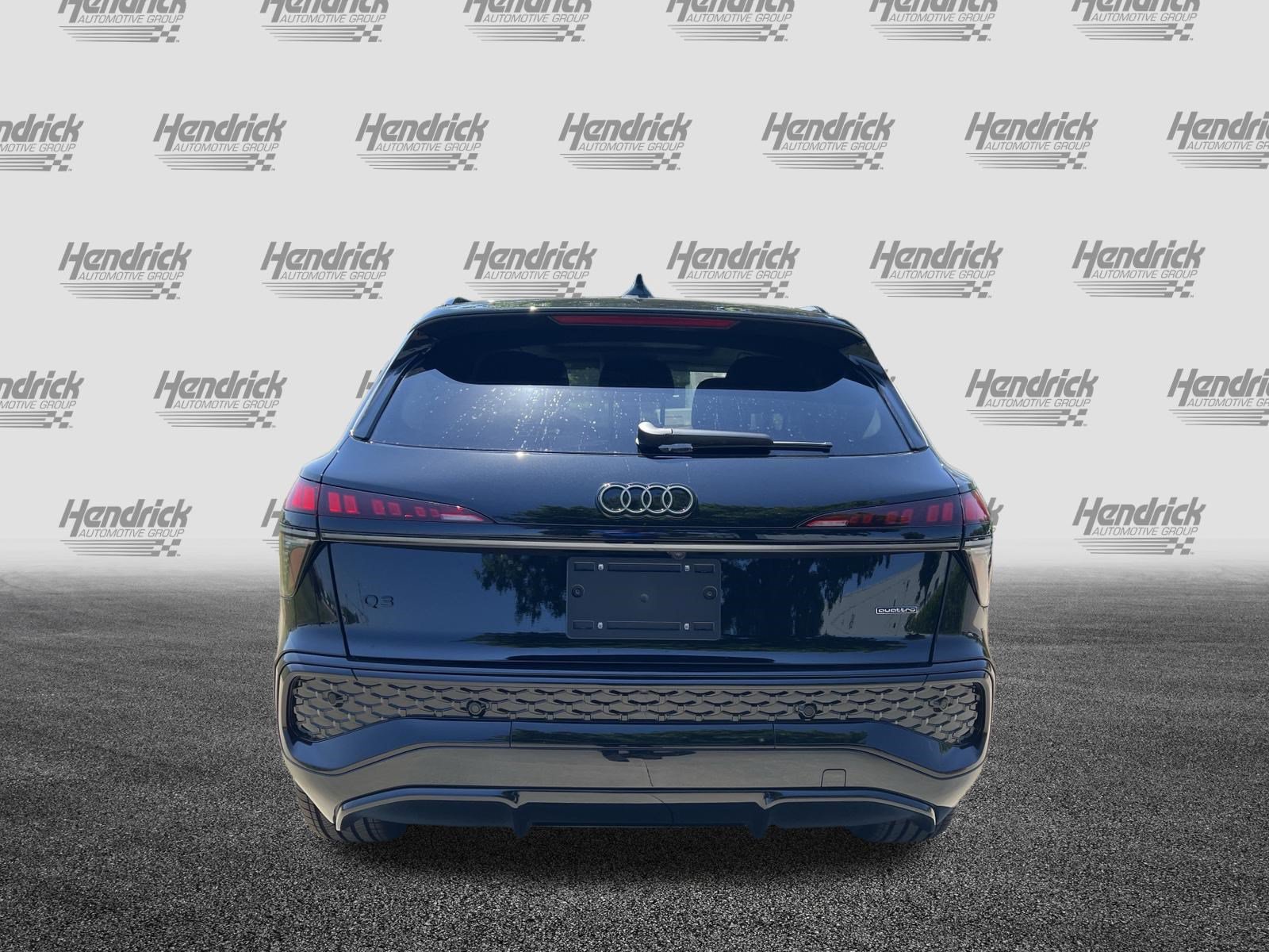 Used 2026 Audi Q3 quattro 2.0T w/ Driver Assistance Package AWD/4WD image 8