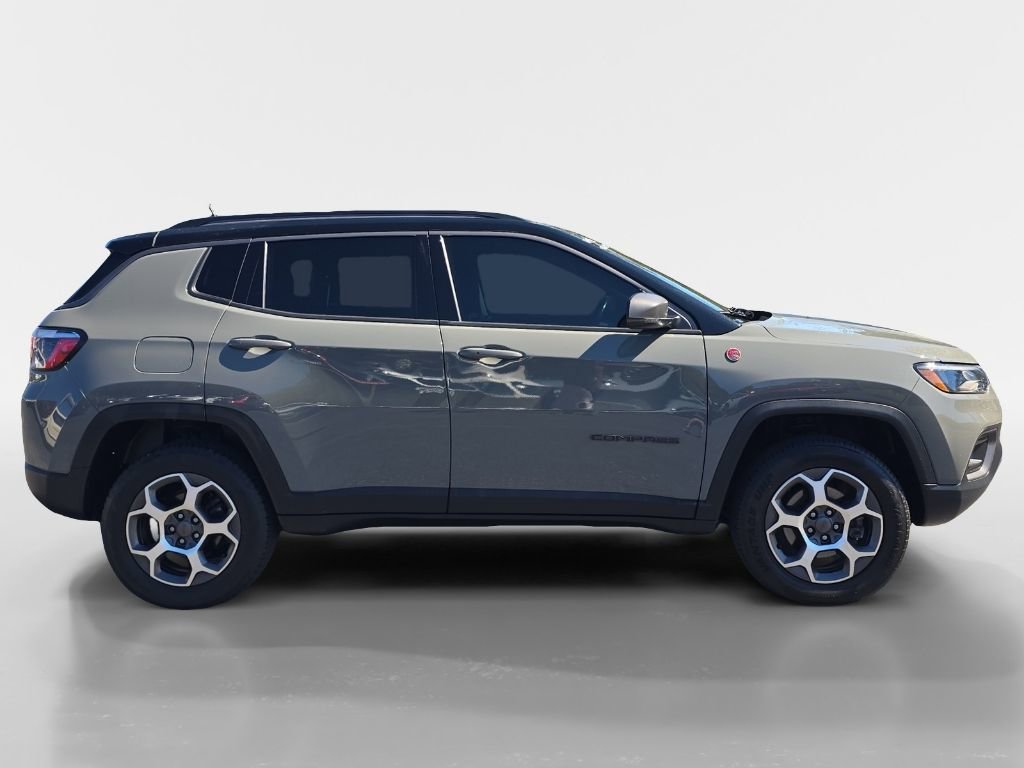 Used 2022 Jeep Compass Trailhawk w/ Trailhawk Convenience Group image 6