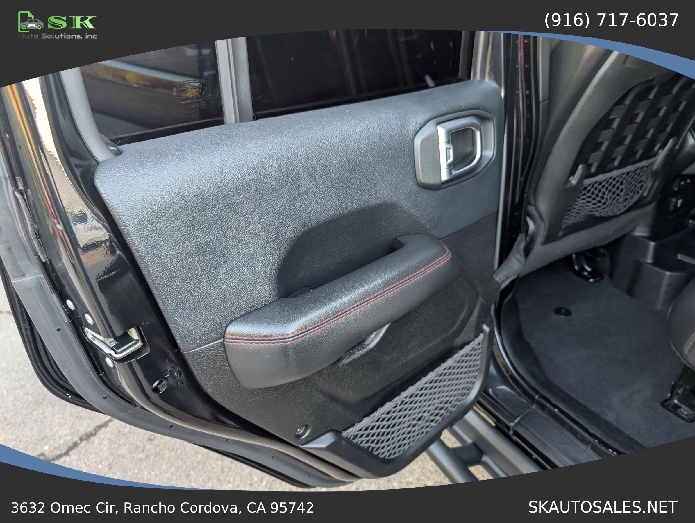 Used 2018 Jeep Wrangler Unlimited Rubicon AWD/4WD image 38