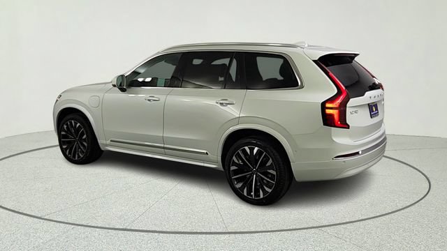 New 2026 Volvo XC90 T8 Plus w/ Protection Package AWD/4WD image 7
