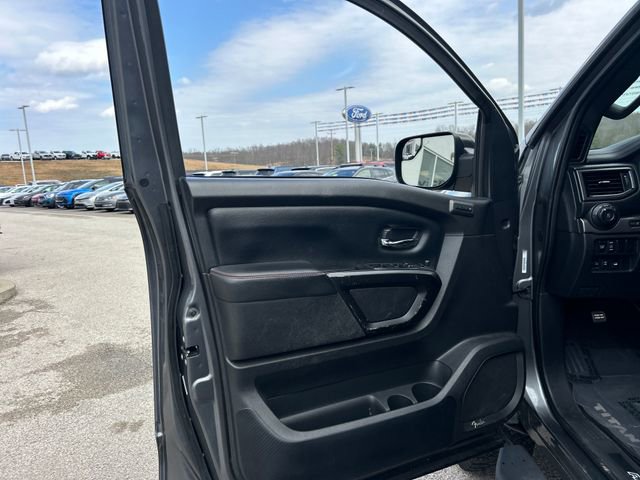 Used 2021 Nissan Titan PRO-4X w/ Pro-4x Convenience Package AWD/4WD image 31
