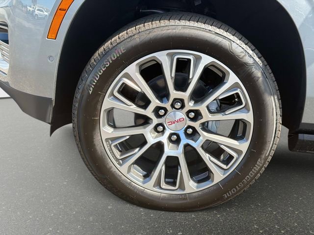 New 2026 GMC Yukon Denali w/ Denali Reserve Package image 10