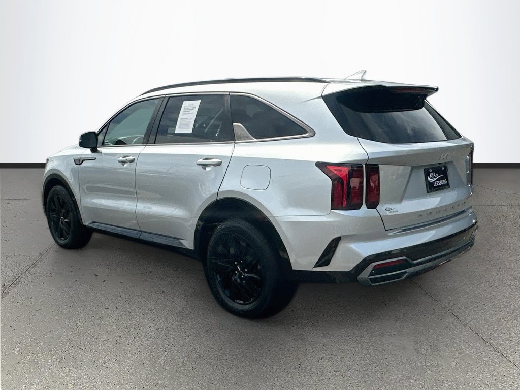 Certified 2022 Kia Sorento S FWD image 5