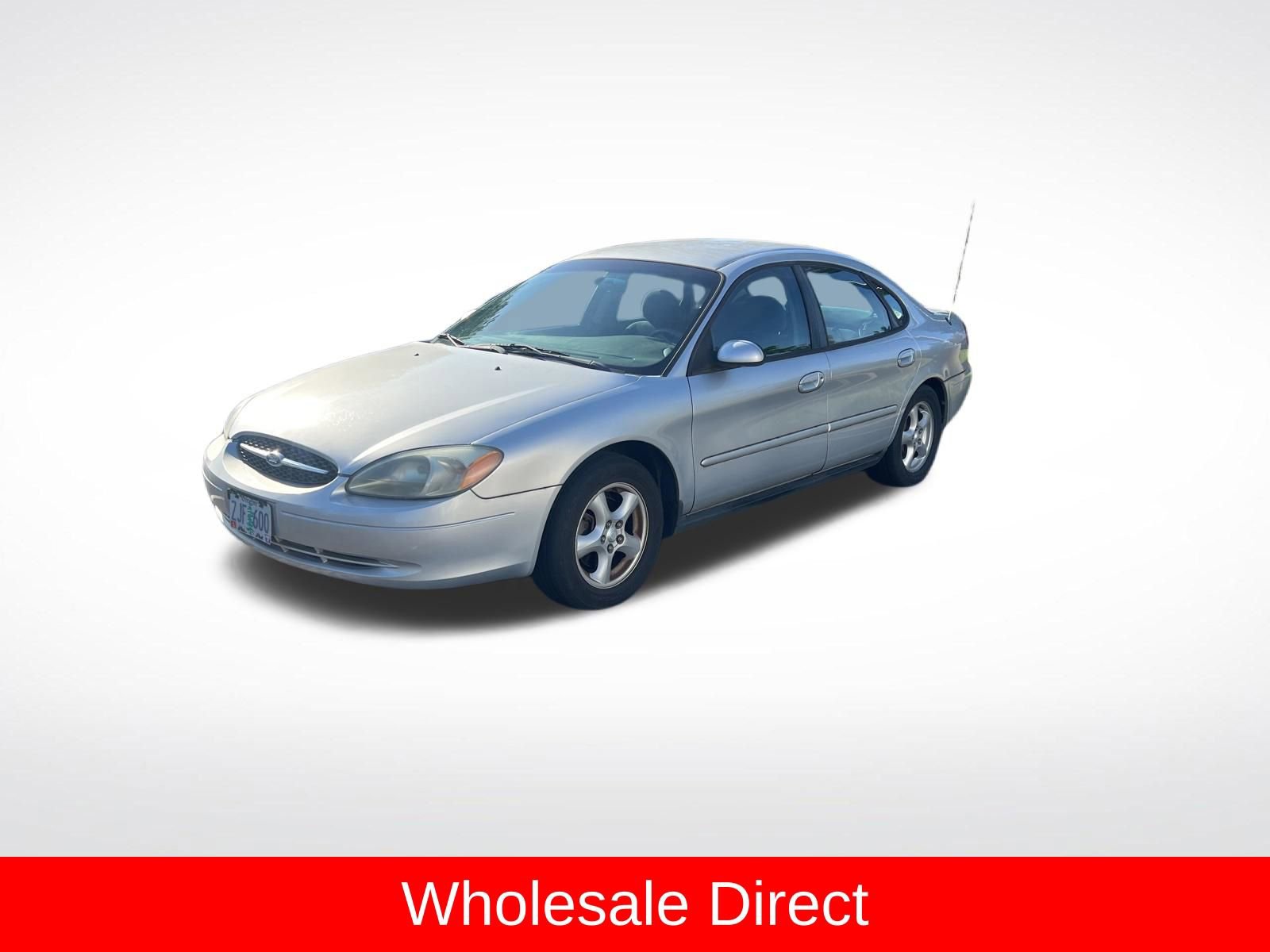 Used 2002 Ford Taurus SE image 1