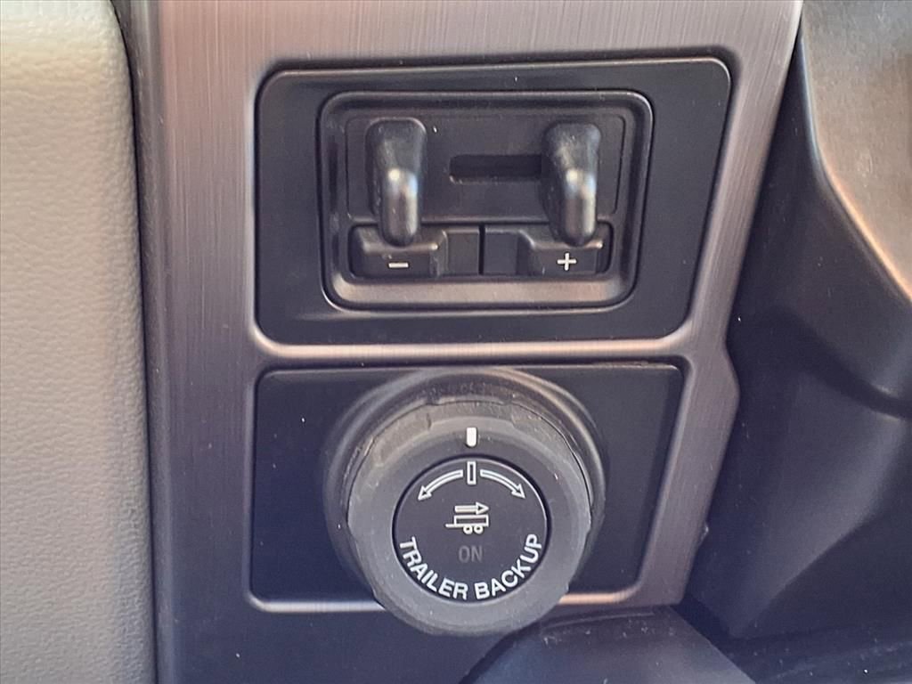 Used 2022 Ford F350 Limited image 12