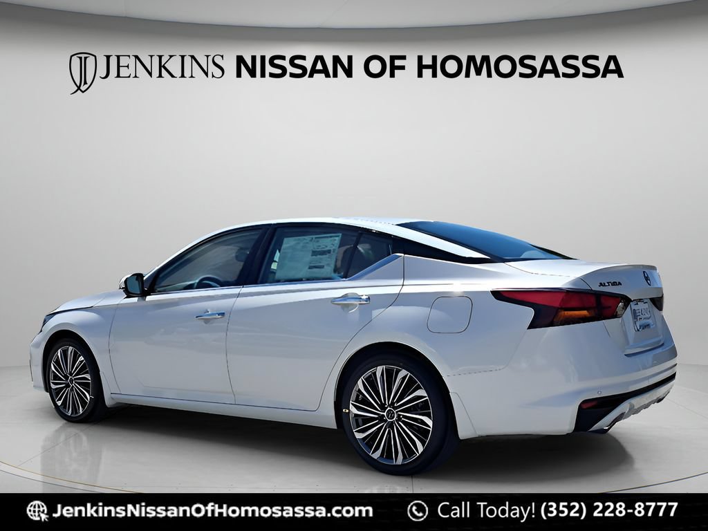 New 2025 Nissan Altima 2.5 SL FWD image 6