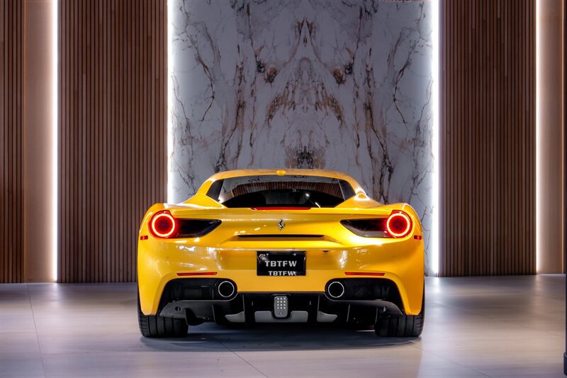 Used 2016 Ferrari 488 GTB RWD image 5